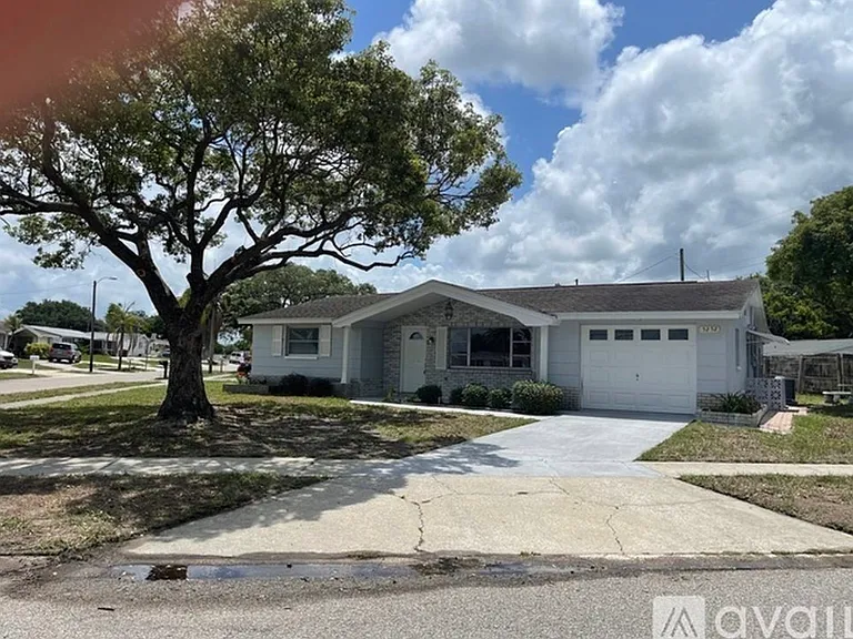 5252 Mosaic Dr — Photo 1
