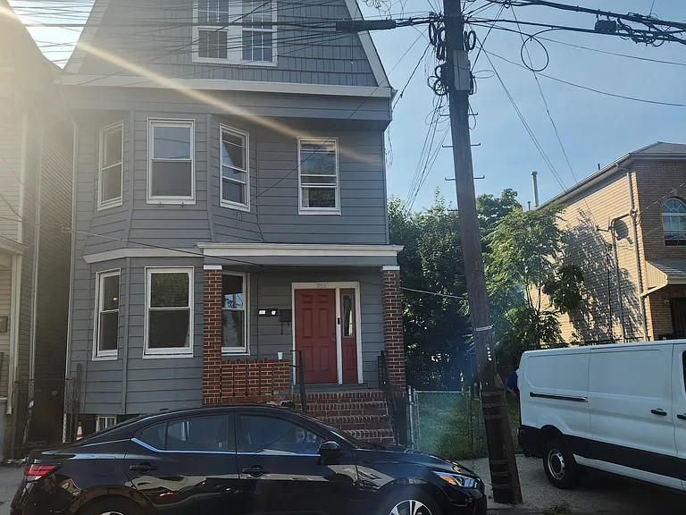 269 S 19th St #2 — Photo 1