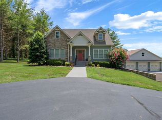 190 Walnut Ridge Ln, Scottsville, KY 42164