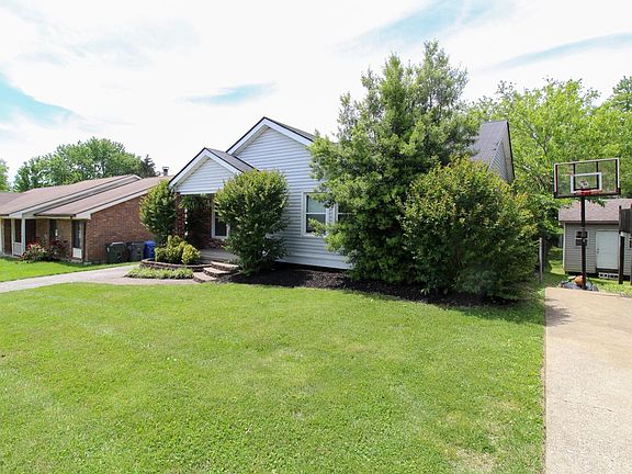 3rd image of 3411 Kenesaw Dr