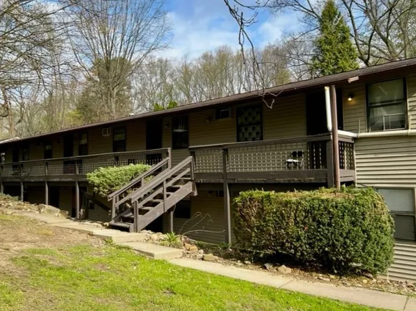 282 E Pace Ave APT 10, Akron, OH 44319