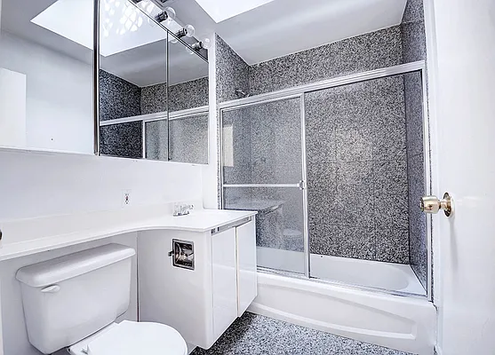 Rented by Urbane Brokerage | media 45