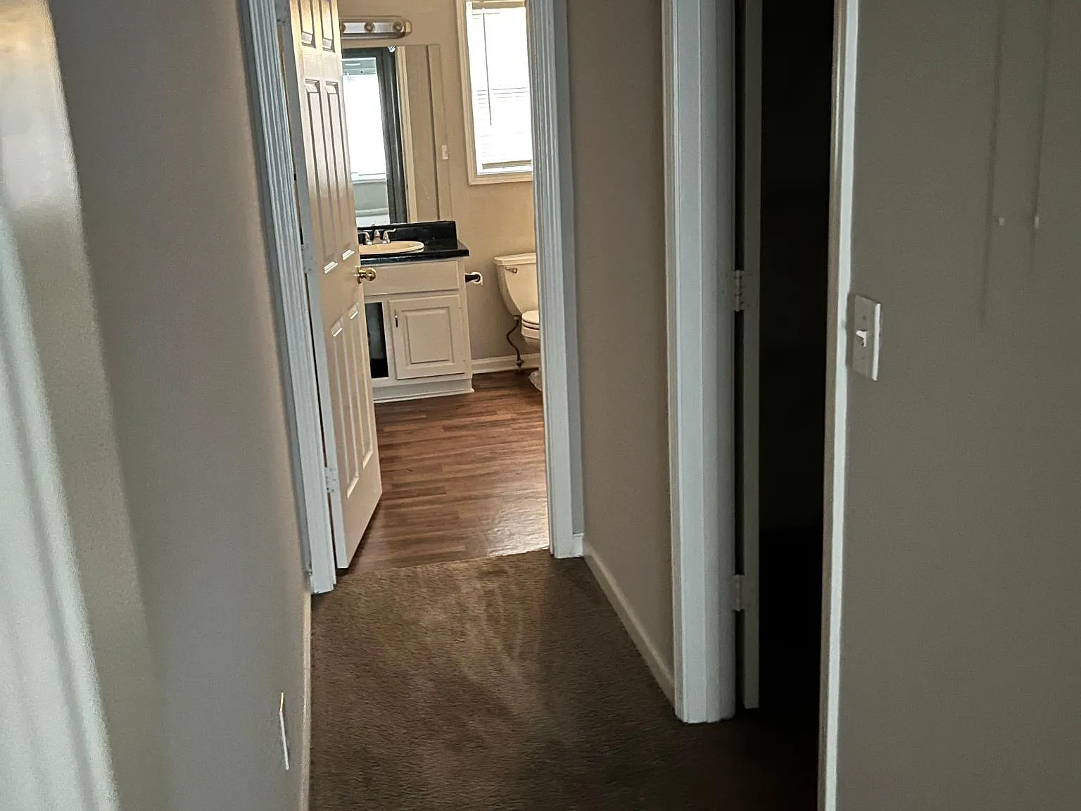 2086 Oakwood Dr — Photo 3
