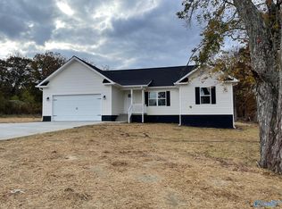 966 Creekstone Point Dr NE, Fort Payne, AL