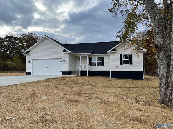 966 Creekstone Point Dr NE, Fort Payne, AL 35967