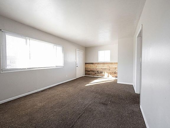 3rd image of 3251 N Campbell Ave