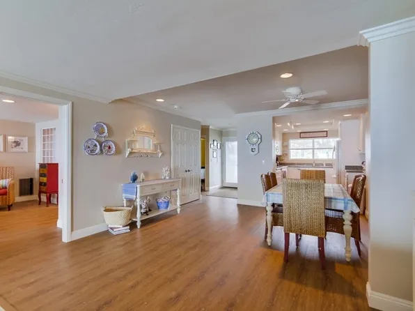 233 S Helix Ave, Solana Beach, CA