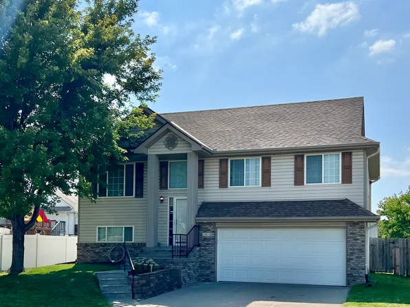 1410 S 11th St, Council Bluffs, IA 51501