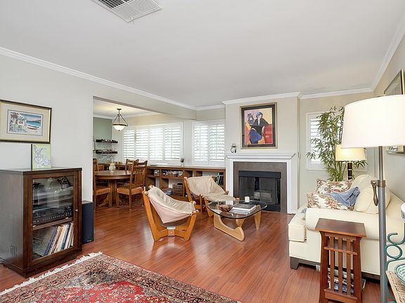 5th image of 497 El Molino Ave #208