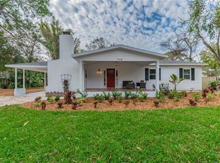 719 Riverside Dr, Tarpon Springs, FL 34689