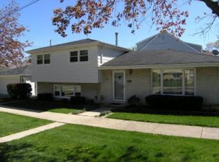 401 E Berkshire Ave, Lombard, IL 60148