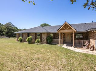 990 J E Woody Rd, Springtown, TX 76082
