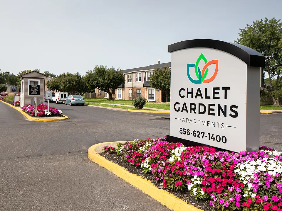 Chalet Gardens