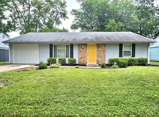 710 Dogwood Dr, Champaign, IL