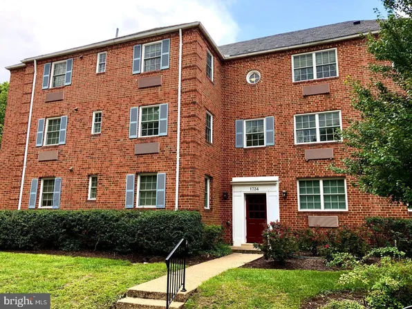 1734 W Abingdon Dr APT 202, Alexandria, VA 22314
