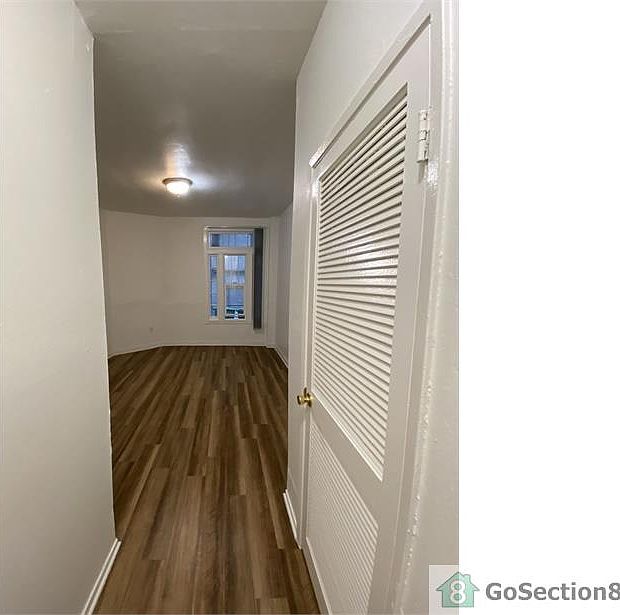 2nd image of 1030 Post St