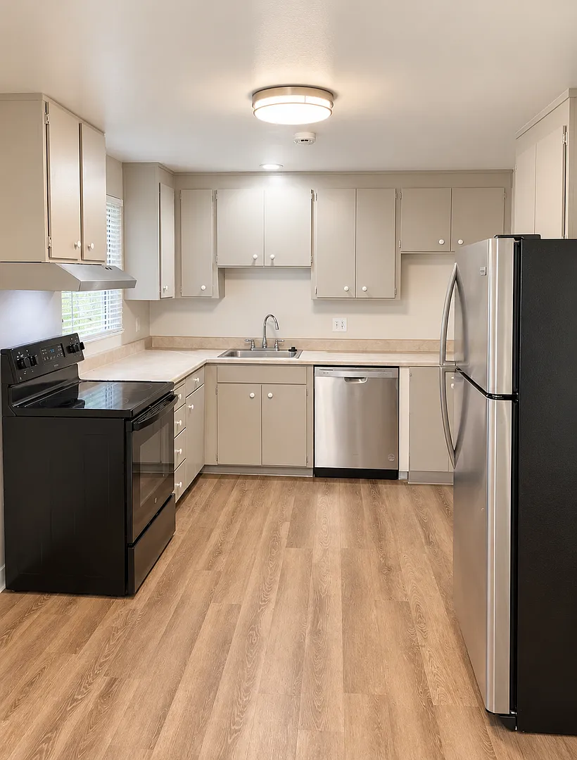 Riverside Terrace — Photo 2