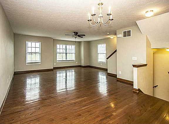 5th image of 5940 Woodshire Dr #308
