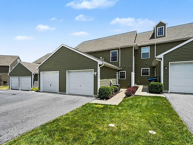 519 Byler Cir #1 — Photo 30