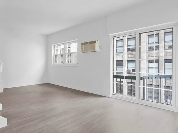 88 Fulton Street image 4 of 4