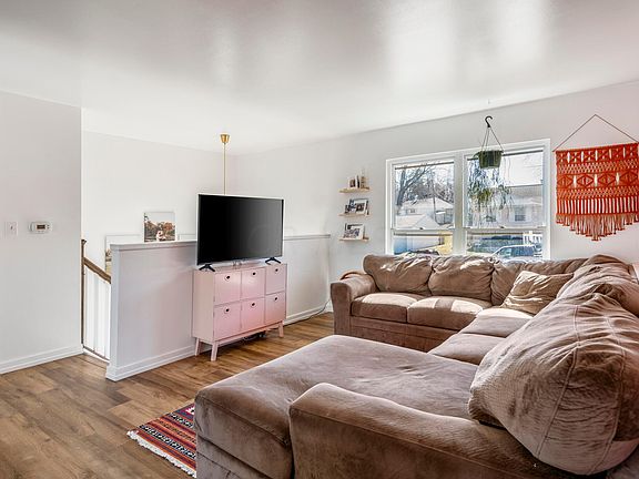 5th image of 1861 Shoshone Dr