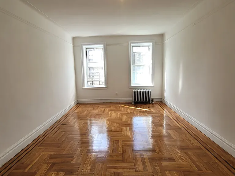 1020 Walton Ave #12D — Photo 2