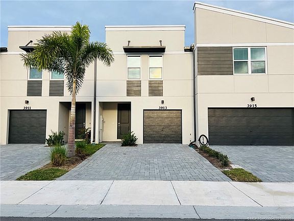 3rd image of 3913 Mentmore Ln