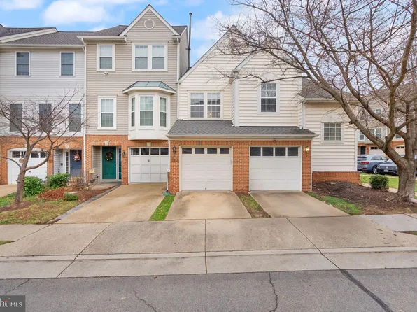 12913 Titania Way, Woodbridge, VA 22192
