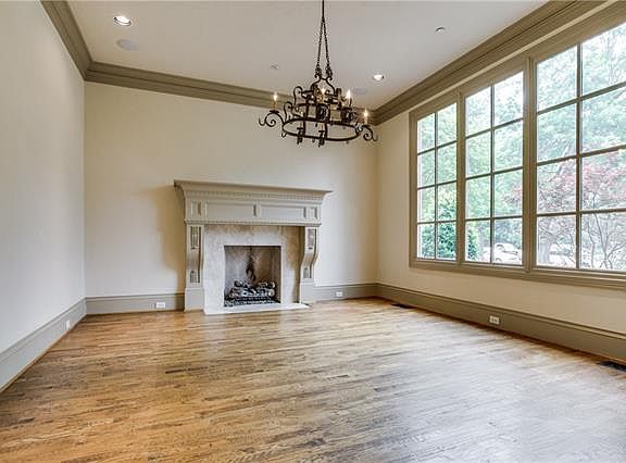 5th image of 3816 Wentwood Dr