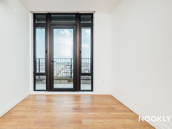 4th image of 260 Knickerbocker Ave #10B