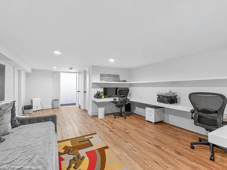 24 Lilla Ln — Photo 25