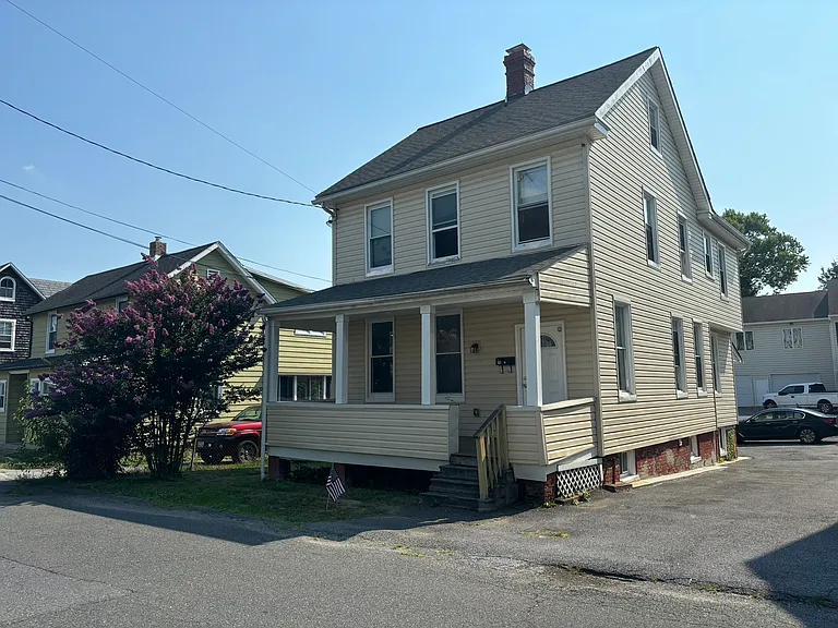 25 Egges Ln #1 — Photo 2
