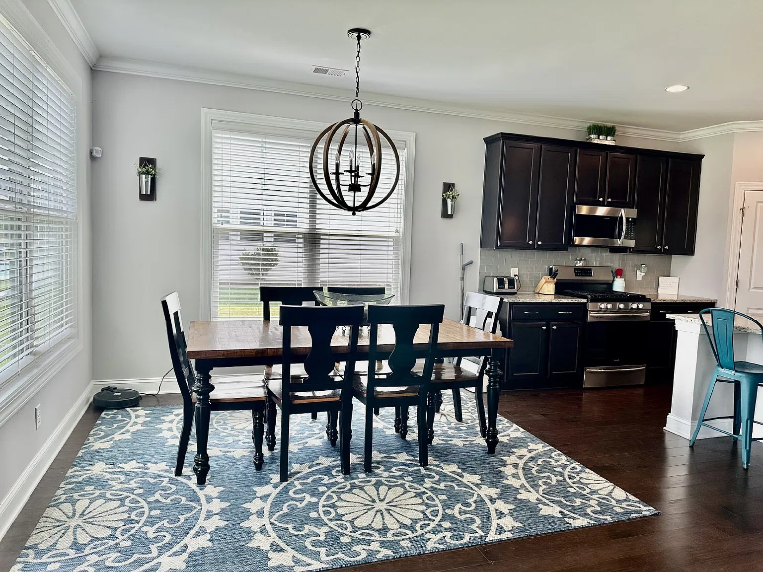 3 bed, 2.5 bath, 2289 sqft, $2,850 — Photo 4