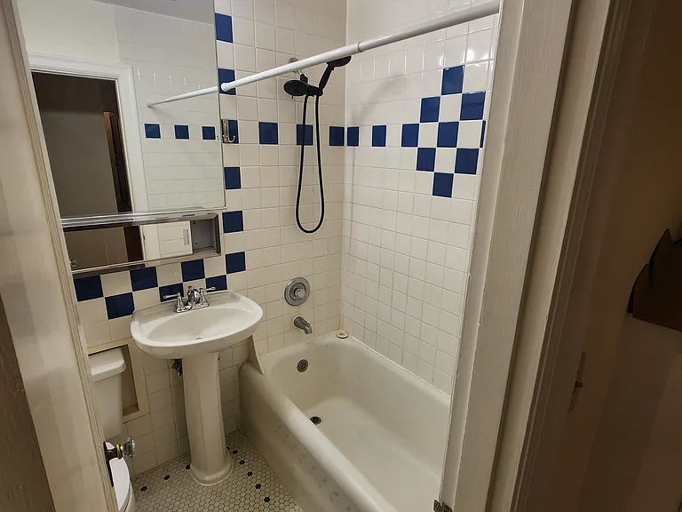 2317 10th Ave E #106 — Photo 12