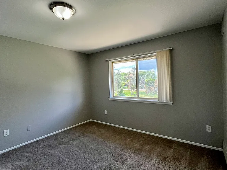 Sibley Road Apartments - N — Photo 7