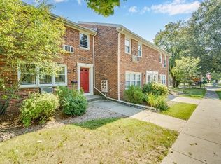 10 Hadley Village Rd #10, South Hadley, MA 01075