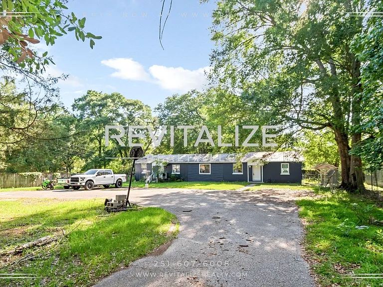 James Street Duplex — Photo 27