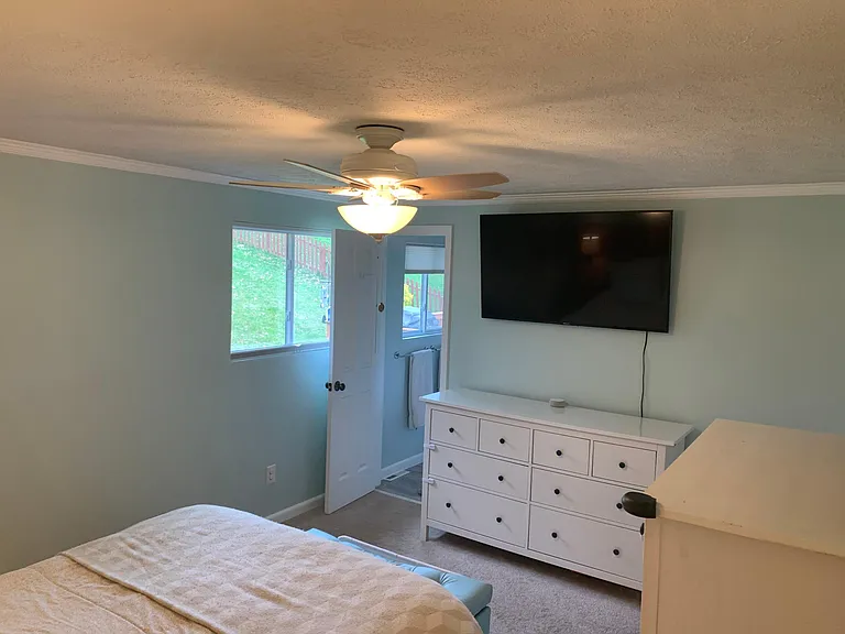 4834 Spring Valley Dr — Photo 8