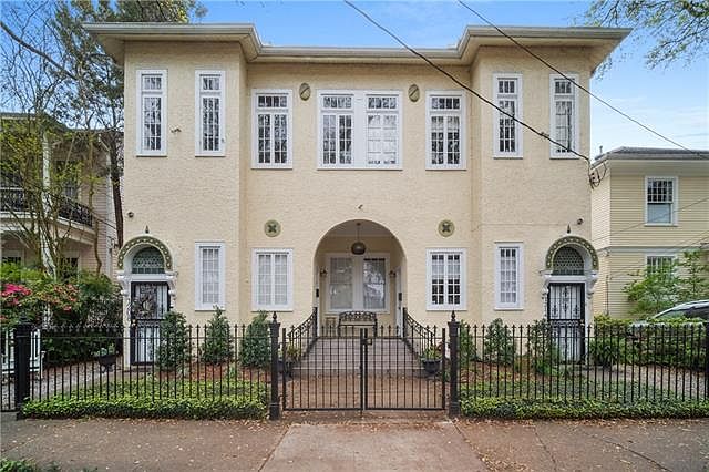 1st image of 1208 Napoleon Ave #1208