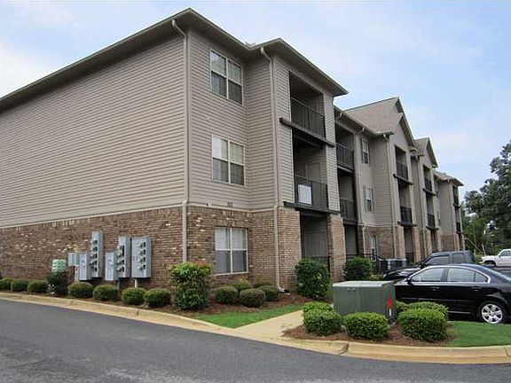 2nd image of 2301 Veterans Memorial Pkwy Unit 307