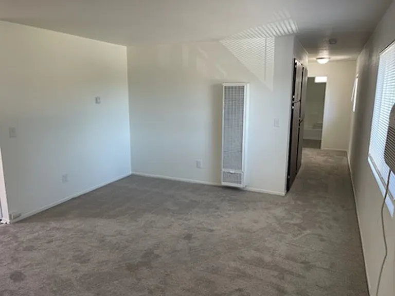 545 Fein Ave — Photo 6