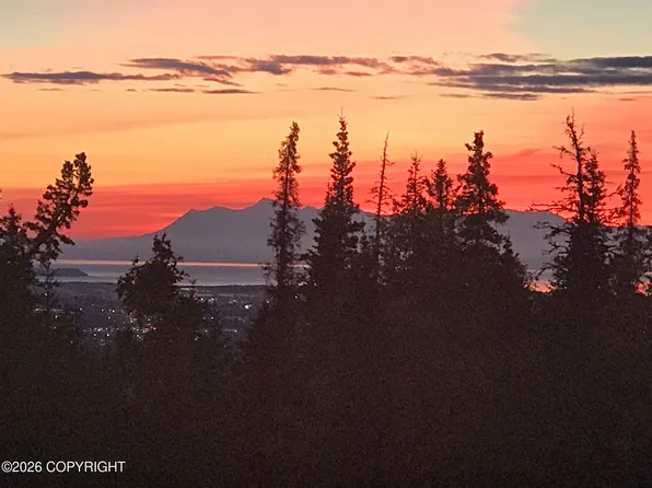 9991 Middlerock Rd, Anchorage, AK 99507