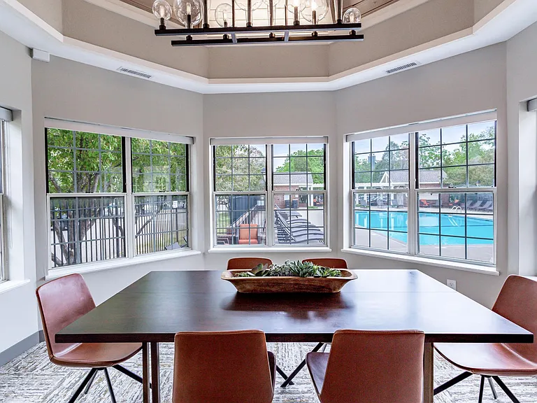Devonshire Apartments — Photo 4