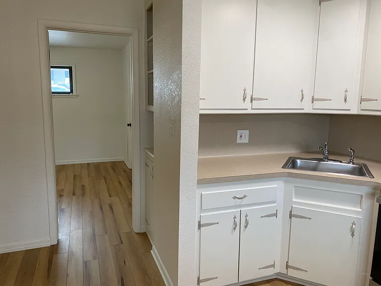 1630 S Baltimore Ave #8 — Photo 8