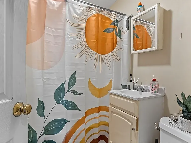 322 Pawtucket St #2 — Photo 5