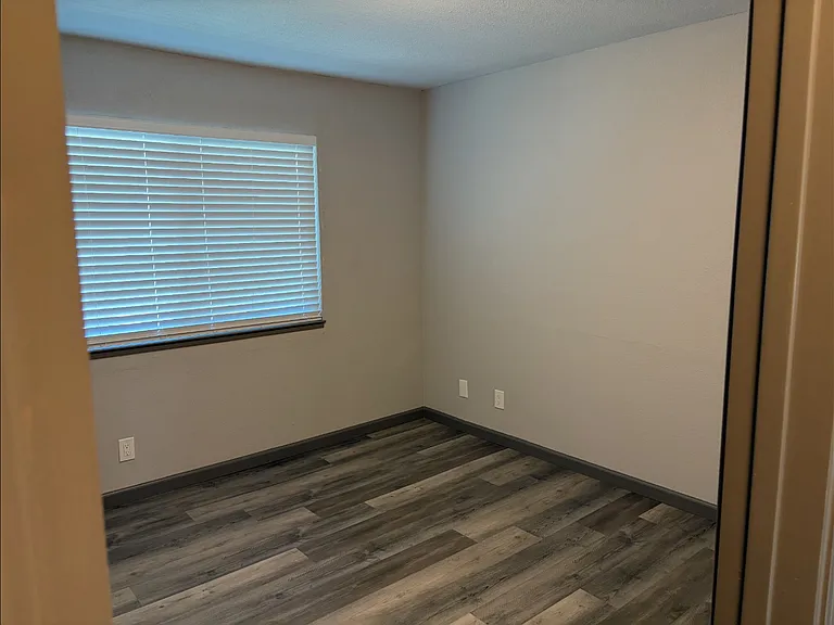 Unit Photo