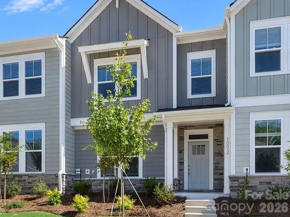 10032 Mamillion Dr, Huntersville, NC 28078