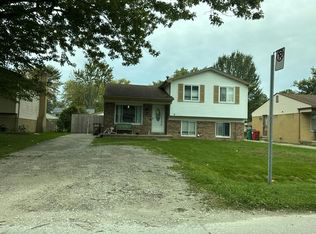 39671 Chart St, Harrison Township, MI 48045