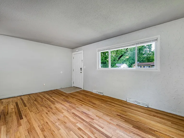 1209 Congress Ave — Photo 9