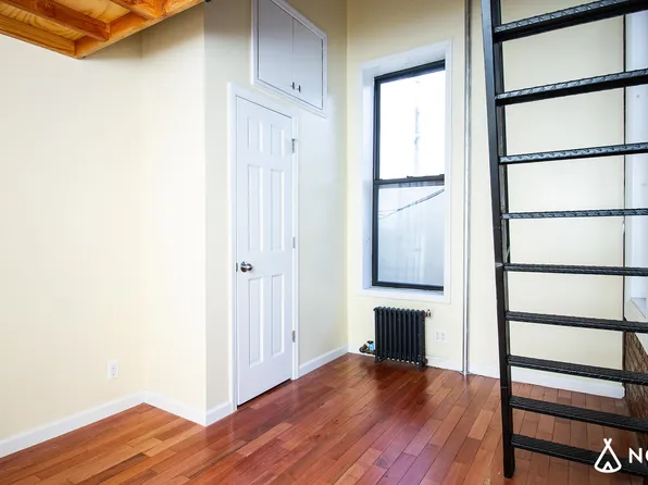 270 Irving Avenue image 16 of 23